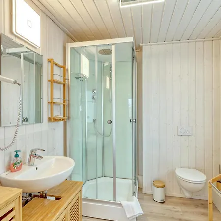 3 Bedroom Pet Friendly In Holiday home Zerpenschleuse